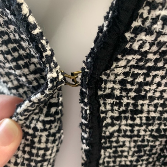 Express Blazer - Picture 3 of 4